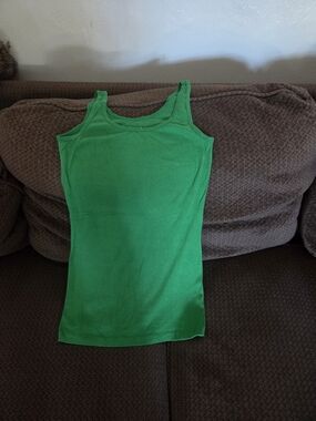 Old Navy Kelly Green Ribbed Scoop Tank